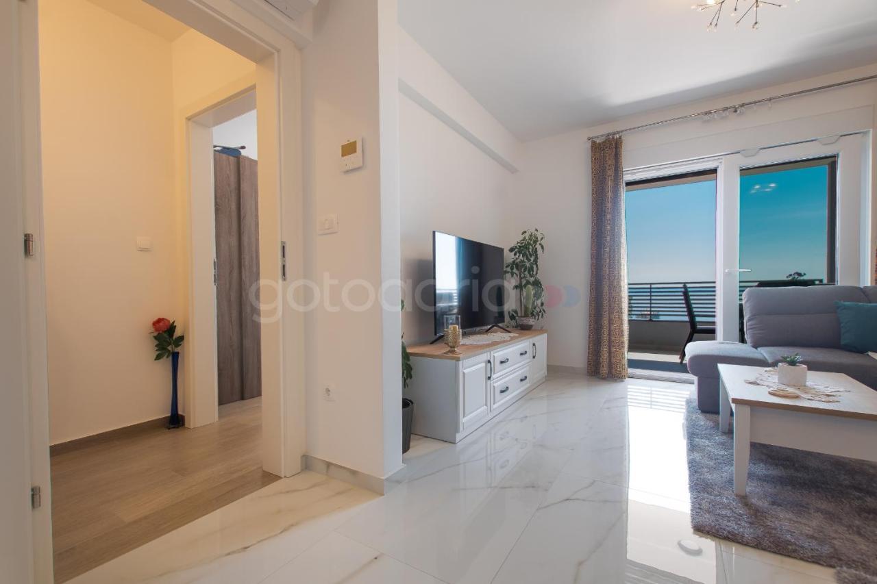 Sea View Apartment Ljiljana มาคาร์สกา ภายนอก รูปภาพ